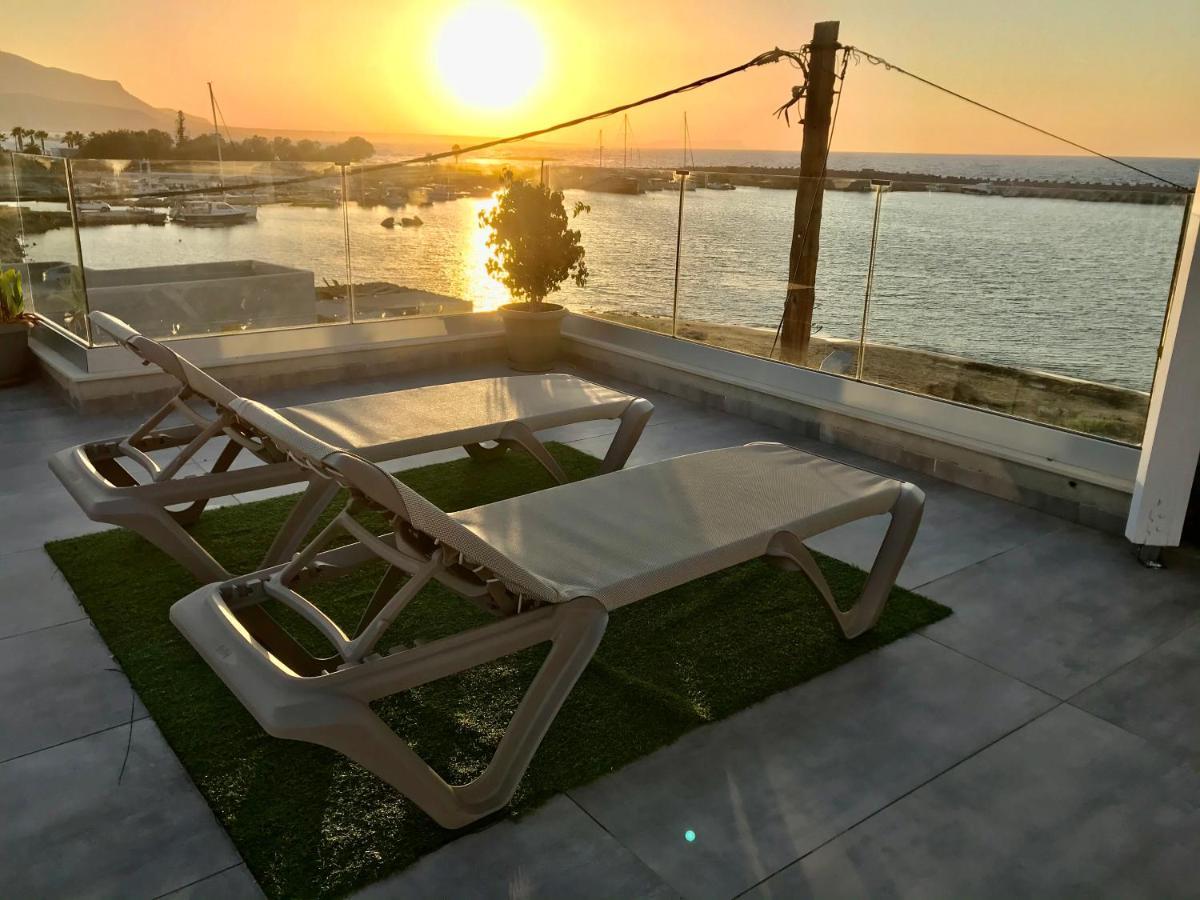 Sea View Apts & Suites By Pachiplex 玛利亚 外观 照片