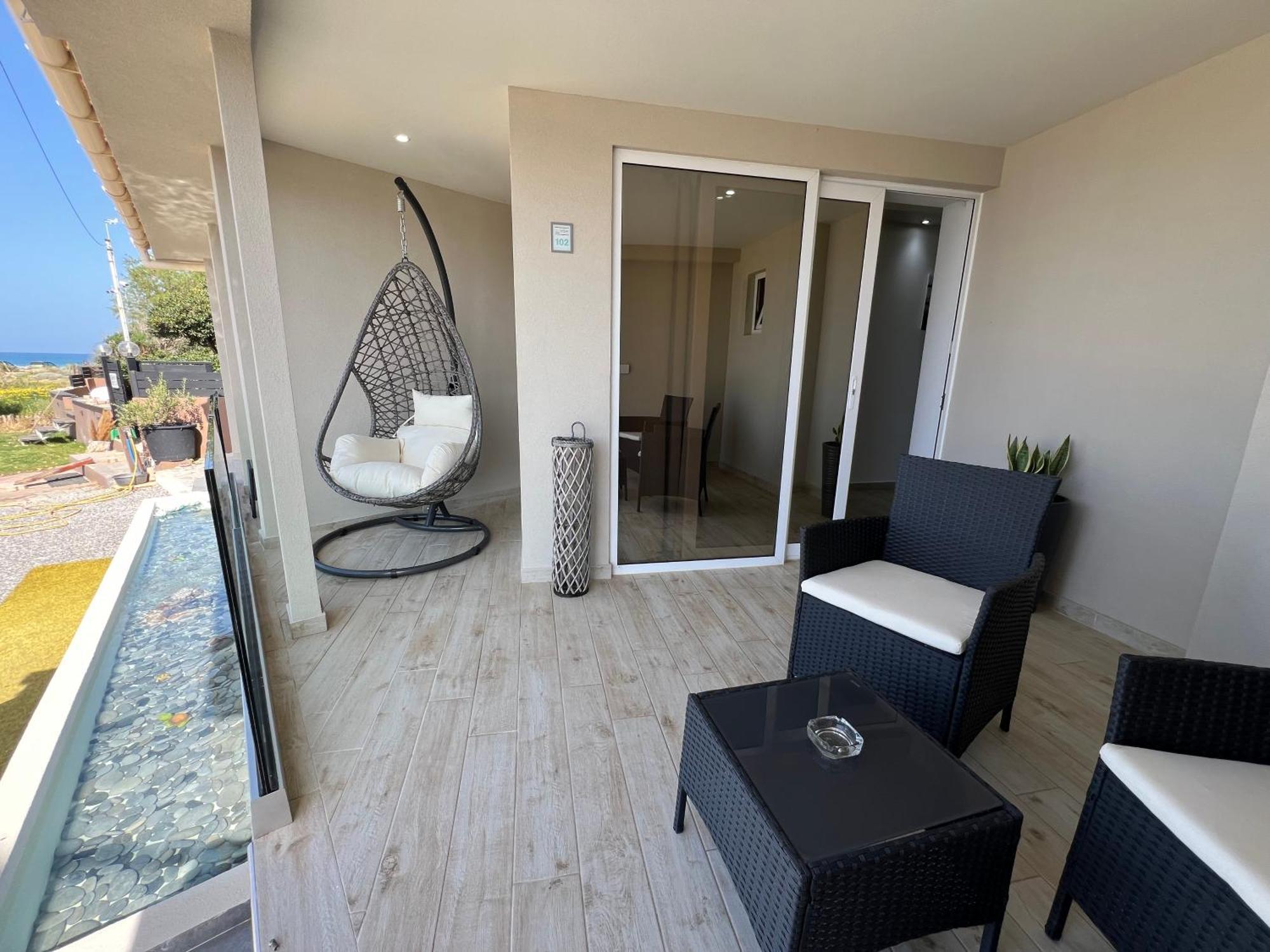 Sea View Apts & Suites By Pachiplex 玛利亚 外观 照片
